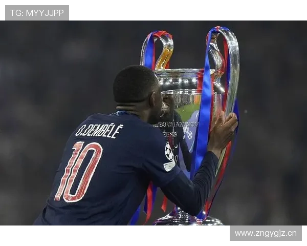 登贝莱在法国队大赛周期中的轮换边锋角色解析