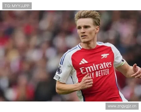 居莱尔 vs 厄德高：早期天才的战术角色与成长路径差异