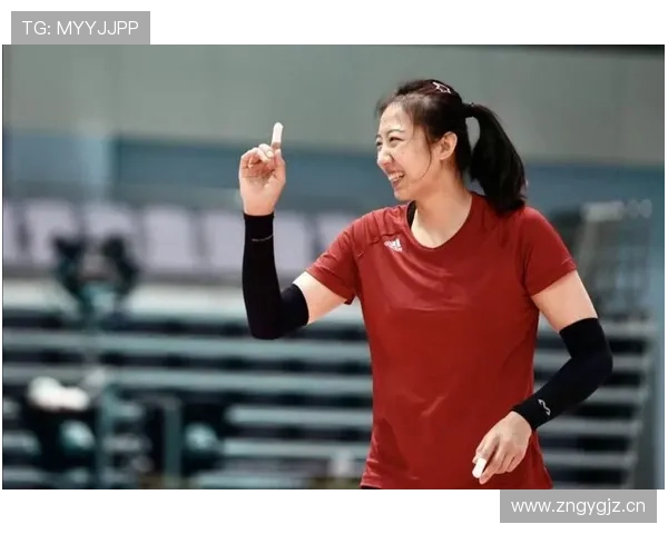 丁霞训练完直接拎爱马仕去搓澡？