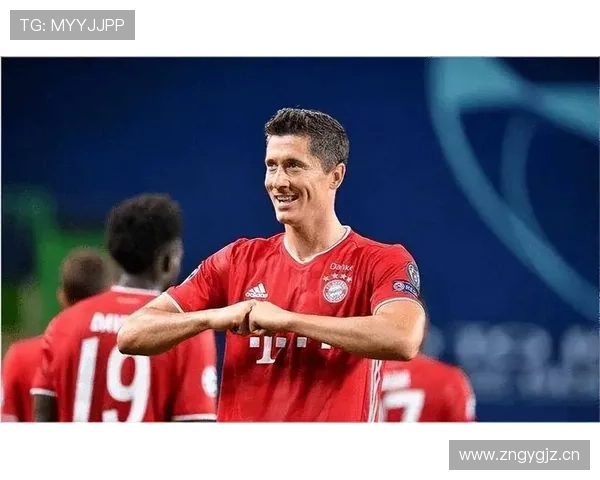 莱万多夫斯基无球跑动与空间利用解析