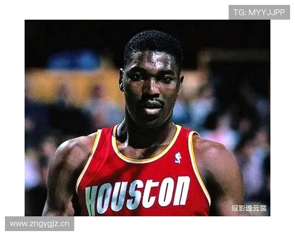 哈基姆·奥拉朱旺低位脚步技术优于奥尼尔，助火箭确立内线统治力