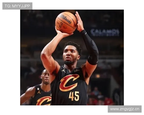 米切尔单打占比上升，比上赛季助攻明显下降